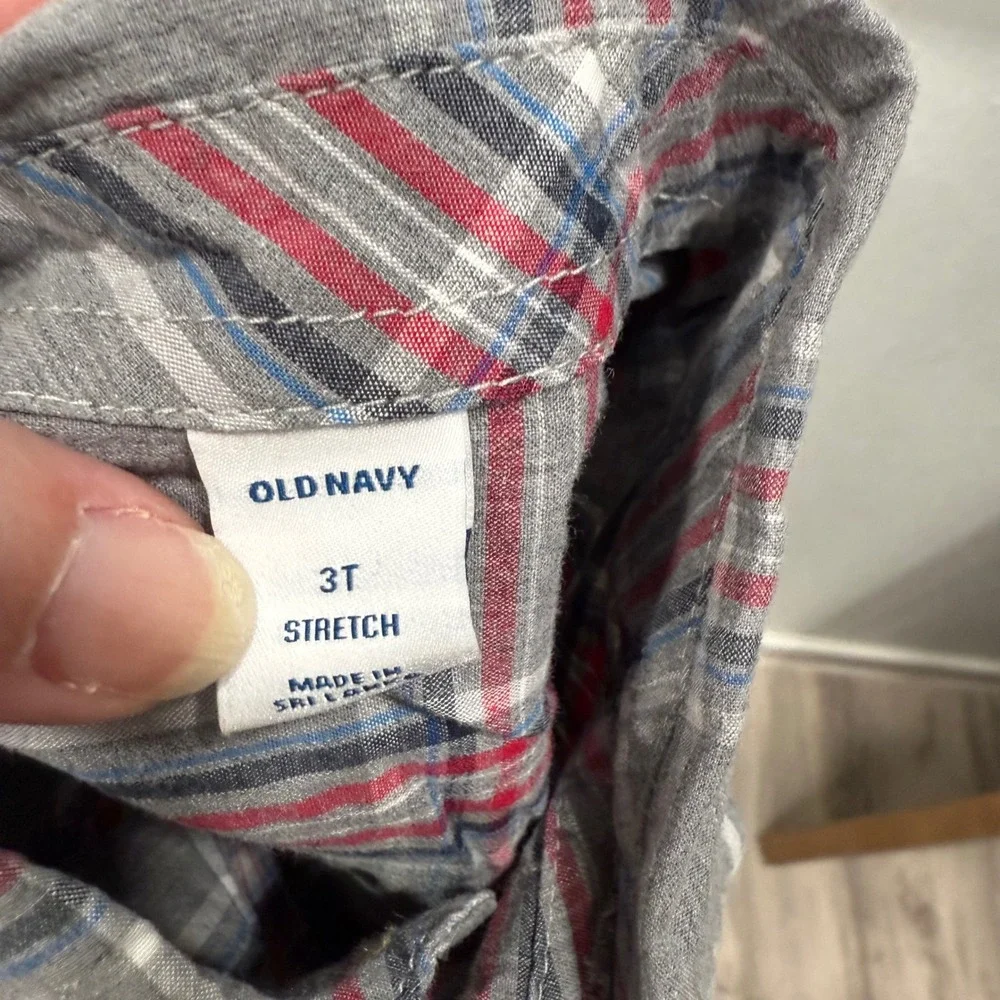Old Navy‎ Boys 3T Plaid Long Sleeve Button Up Shirt Top Roll Tab Sleeves